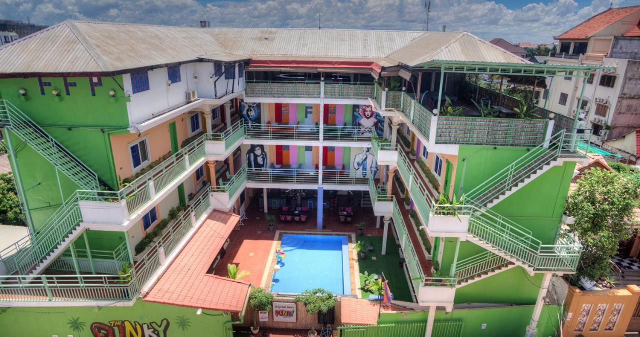 The Funky Village (adults Only) *