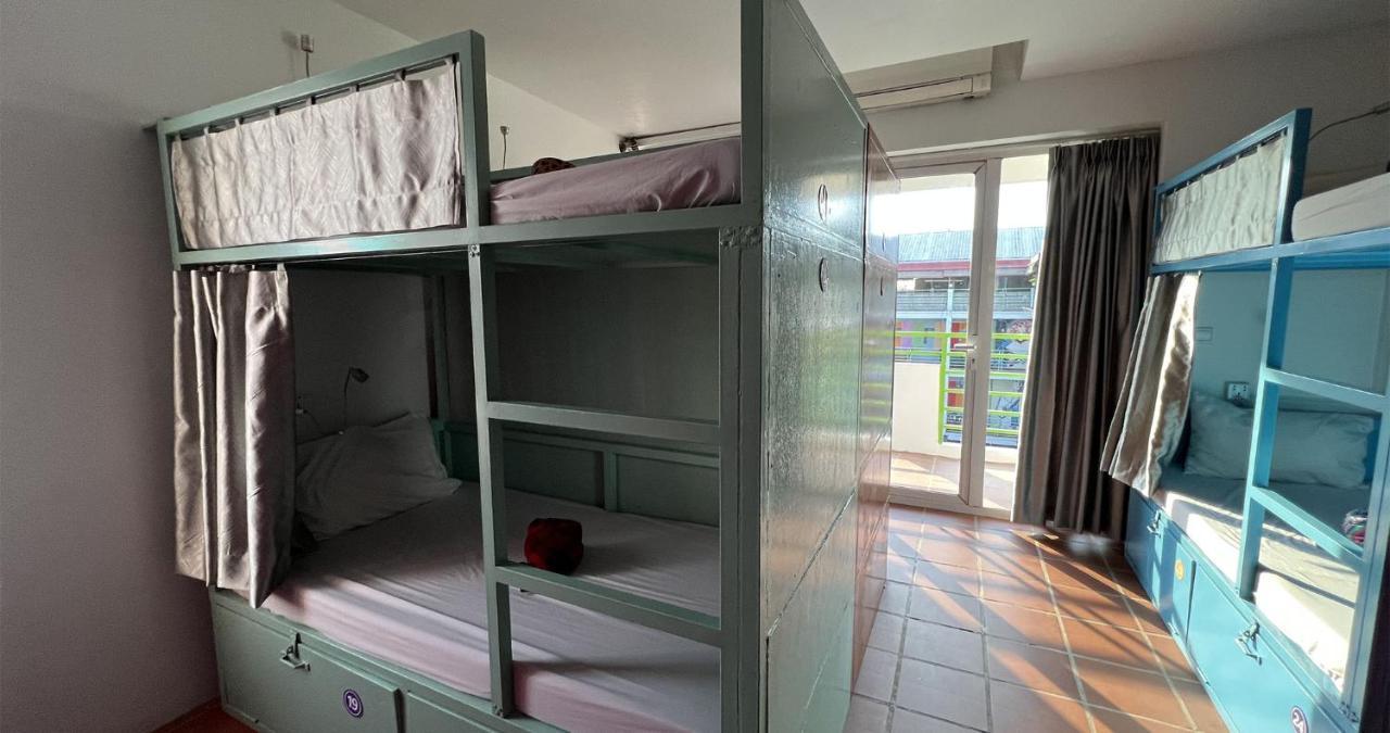 The Funky Village (adults Only) Auberge de jeunesse